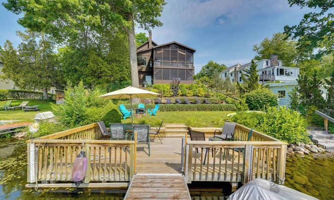 Lake George Casa | Queensbury Lakefront Home: Screened Porch & Views!
