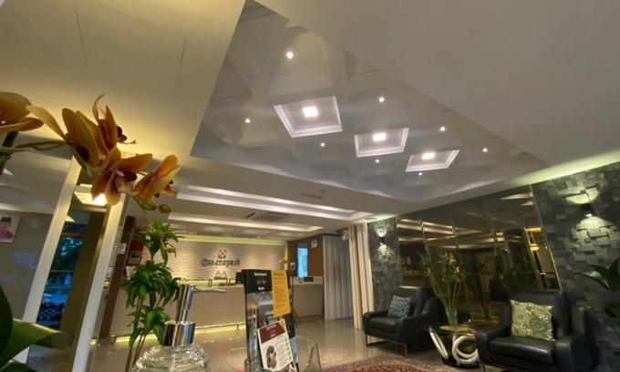 Taman Melaka Raya Hotel | Queenspark Lovita Hotel