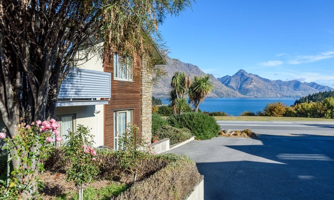 Queenstown Hotel | Queenstown Motel Apartments