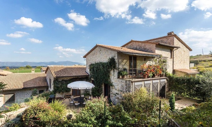 Colpetrazzo Casa | Villa Sosta di Sismano Planta Baja: enclavado en el corazón verde de Umbría