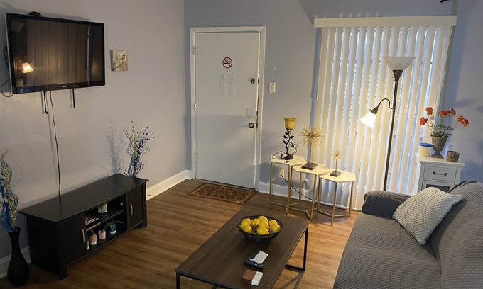 Midtown Apartamento | Quick getaway to Beale & downtown