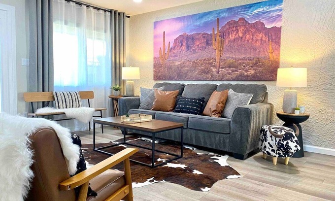 Village Grove Casa | Quiet 1-Story OldTown Condo w/CozyPatio & Parking!
