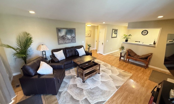 Eureka Casa | Quiet 2-Bed, 2-Bath in Eureka with Yard, Garage & EV Charger