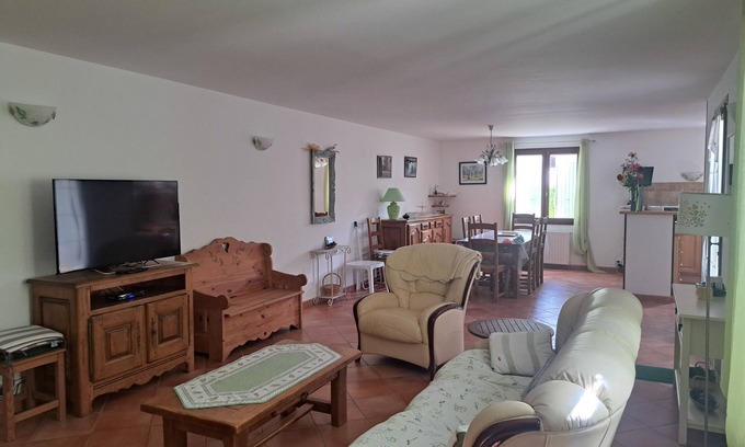 Montbrun-les-Bains Casa | QUIET 2-BEDROOM VILLA