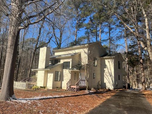 Chapel Hill Casa | Quiet 2 bedroom house close to UNC Duke RTP