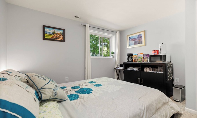 Springfield Casa | Quiet 2BR Basement Suite w/Office, Private Entrance - Near DC & Shops