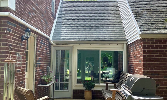 Moylan Casa | Quiet 3-Bedroom house-Walking distance to Media-20min. drive to the Airport