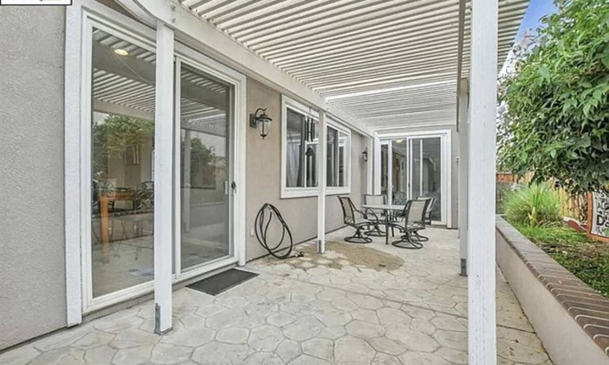 Pittsburg Casa | Quiet 3BA/2BA beautiful home with full kitchen
