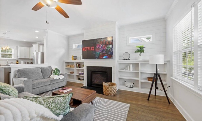 East Durham Casa | Quiet 3BR/2.5BA with Fenced Yard—10-min drive to Duke University & Downtown