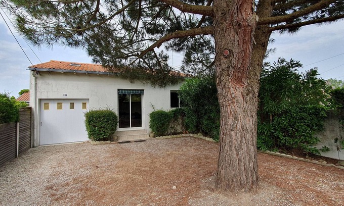 LʼAiguillon-sur-Mer Casa | Acogedora villa para 4 personas con jardín, cerca del centro y la playa