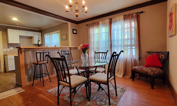 Rochester Apartamento | Quiet and cozy 2 bedroom upper apartment
