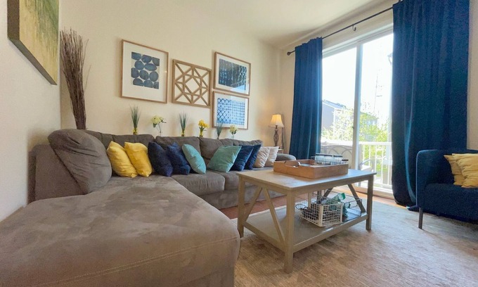 Northeast Casa | Quiet and cozy 3BR & 3BA in DC less than 10 minutes from the Metro