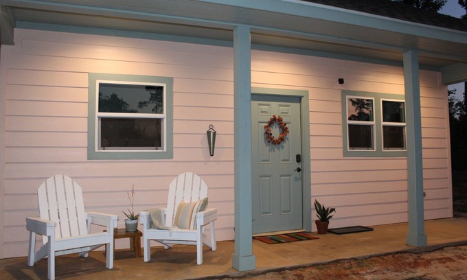 Minden Cabaña | Quiet and Cozy Off-Grid Cottage