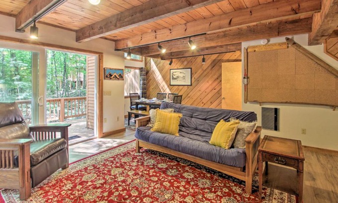 Birch Hill Casa | Quiet and Cozy White Mtns Getaway 4 Mi to Cranmore!