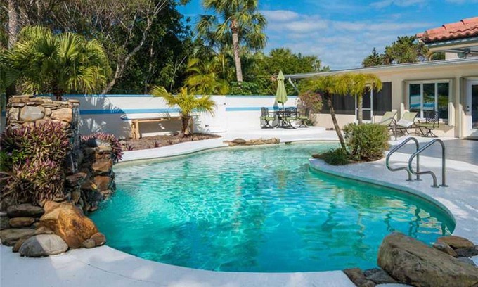 Moorings Casa | Casa junto a la playa tranquila y pacífica
