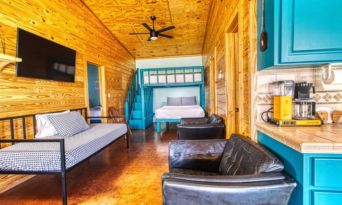 Rio Frio Casa | Quiet and relaxing cabin - BEAUTIFUL FRIO RIVER FRONTAGE on 26 ACRES