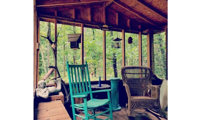 South Carolina Lakes & Blackwater Rivers Casa | Quiet and rustic Glamper with an artsy vintage vibe