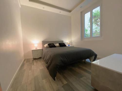 Cimiez Apartamento | Quiet apartment, AC with free street parking and little garden