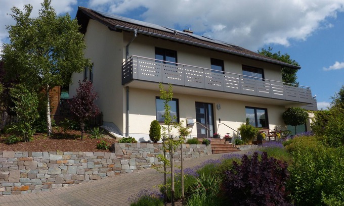 Waldrach Apartamento | Tranquilo apartamento a las puertas de la ciudad romana de Trier con Ruwertalblick