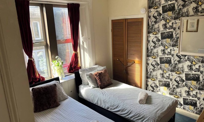 Galashiels Apartamento | QUIET APARTMENT - NEAR CENTRE Sleets 10 (in comfort)