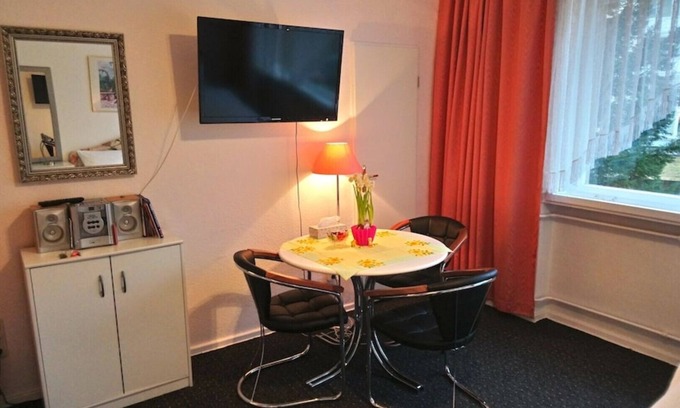 Halensee Apartamento | Quiet apartment on Ku'damm with parking space