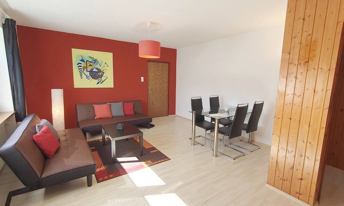 Brasselsberg Apartamento | Quiet Apartment, temporary living in Kassel, right by the Bergpark