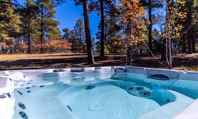 Pagosa Springs Cabina | Quiet Area, Hot Tub, Close to Lakes, Shopping and Dining