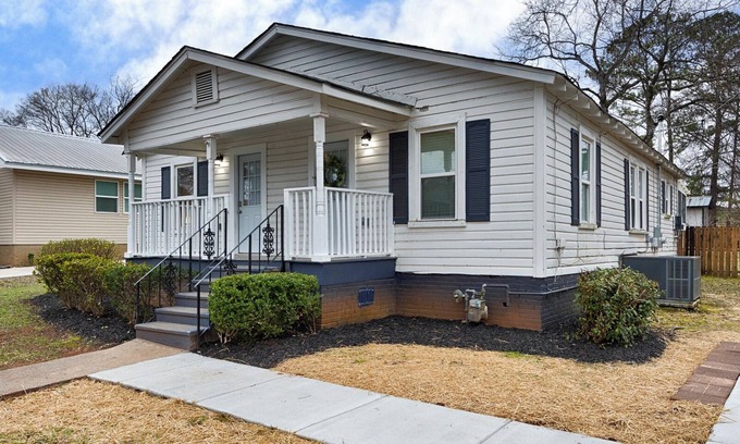 Huntsville Casa | Quiet Bungalow for 6