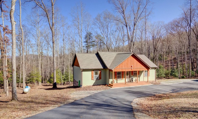 Blairsville Casa | Quiet Cabin Mountain Retreat UC STR #021754
