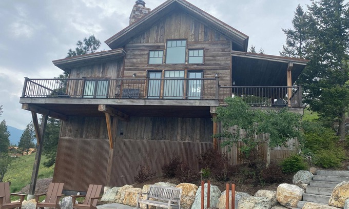 Lakeside Cabina | Quiet cabin with incredible views