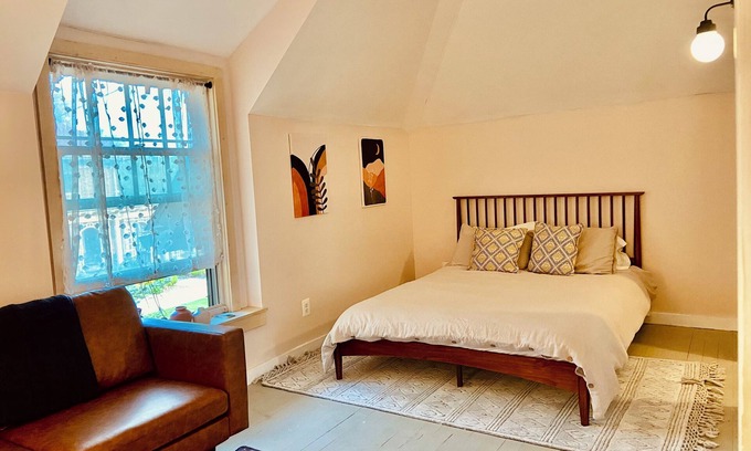 Detroit Apartamento | Quiet carriage house in historic Detroit neighborhood - 10 minutes from downtown