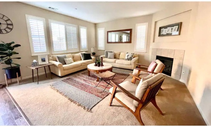 Nut Tree Casa | Quiet, clean one bedroom in spacious home.
