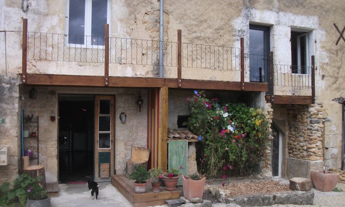 Chire-en-Montreuil Casa | habitación tranquila, confortable en un entorno precioso