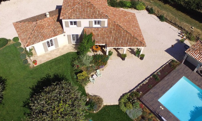 Saint-Siffret Casa | Quiet, comfortable property with swimming pool in the Uzès/Pont du Gard Provence area