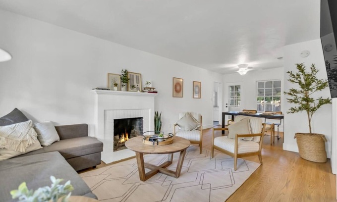 West Sacramento Casa | Quiet & Comfy-Family&Pet Friendly Riverfront 1mile