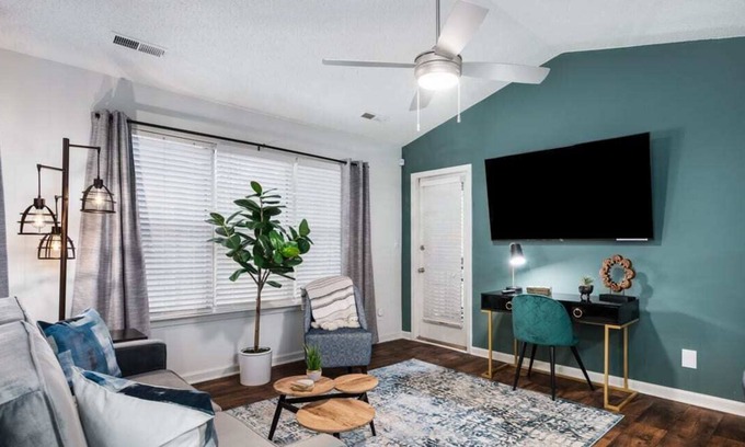 Meadowbrook Apartamento | Quiet Community | Top Floor | Fast WiFi