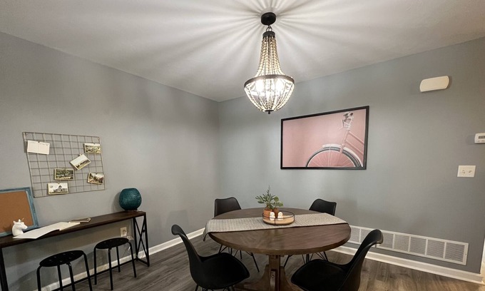Helena Condominio | Quiet condo near Carroll College , shopping , restaurants and downtown Helena .