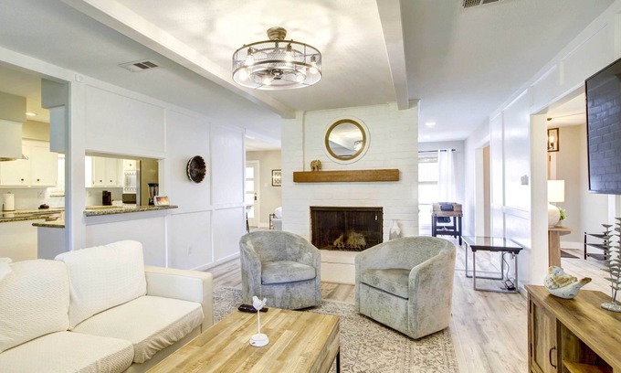 Panorama Village Casa | Quiet Conroe Getaway w/ Patio, Golf Views!