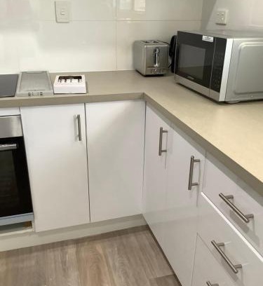 Moranbah Apartamento | Quiet, Cool & Modern 3BR