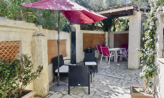 Mandelieu-La-Napoule Casa | Quiet cottage close to the sea