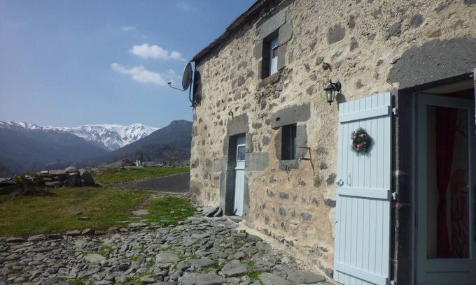 Chambon-sur-Lac Casa | Tranquila casa de campo en el corazón del macizo de Sancy y los volcanes de Auvernia