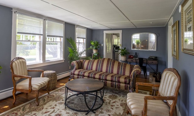 Little Compton Cabaña | Quiet Cottage Retreat