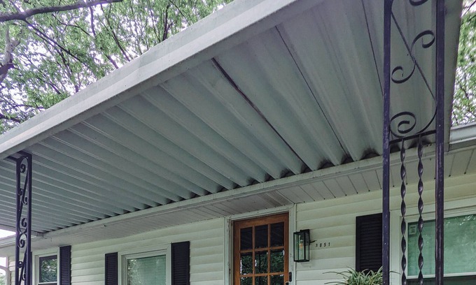 Maplewood Heights Cabaña | Quiet Cottage with a pool in East Nashville and 10 Minutes from Downtown