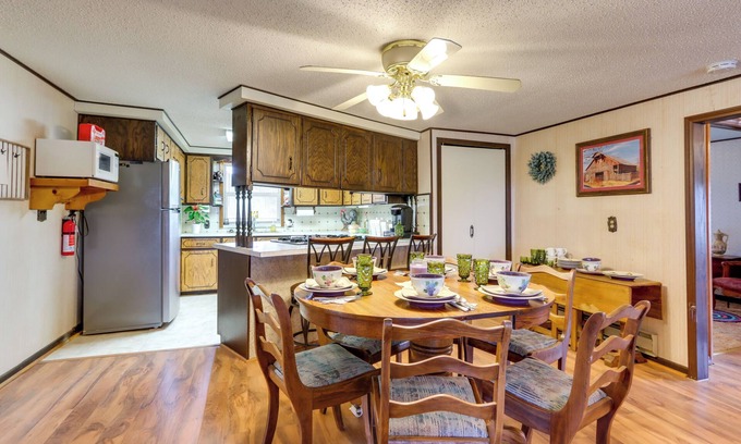 Weaubleau Casa | Quiet Countryside Weaubleau Home w/ Patio & Grill!