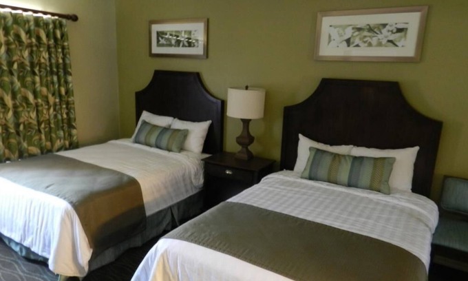 Solivita Complejo | Quiet Escape! Country Setting, Pool, Golf, Warbird Air Museum