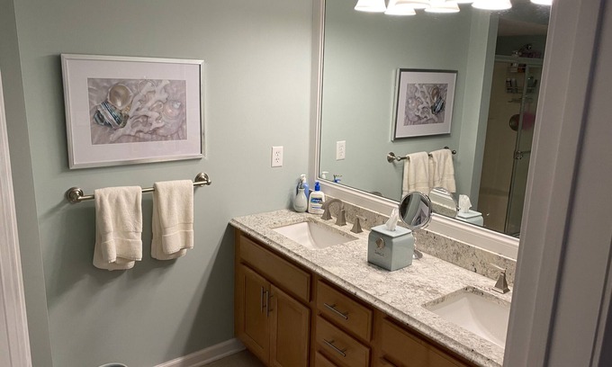 Ortley Beach Casa | Quiet family seaside park destination
