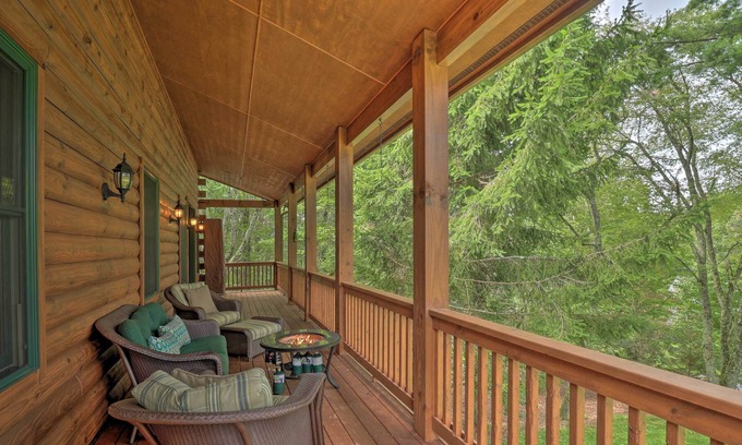 Glenville Casa | Quiet Forest Hideaway w/ Deck & Near Hiking!