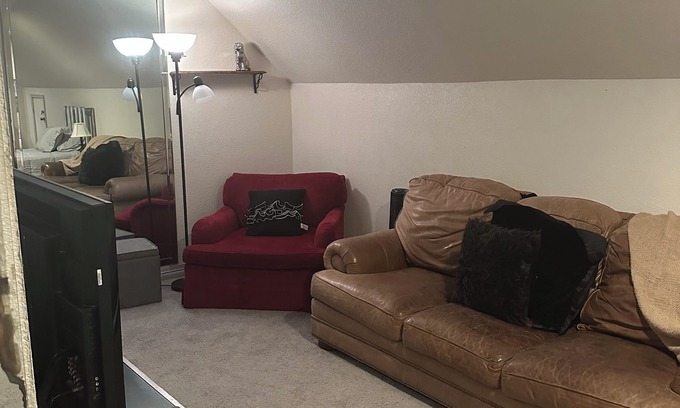 Voth Apartamento | Quiet garage apartment in the country/ideal for working trip