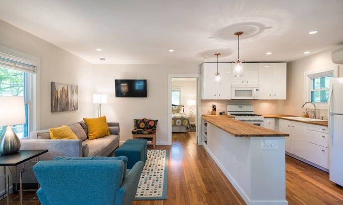 Travis Heights Apartamento | Camina a todo, desde un hermoso apartamento privado cerca del centro y SoCo