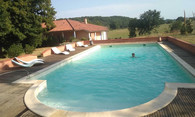 Montesquiou Cabaña | Quiet gite by the pool for two people